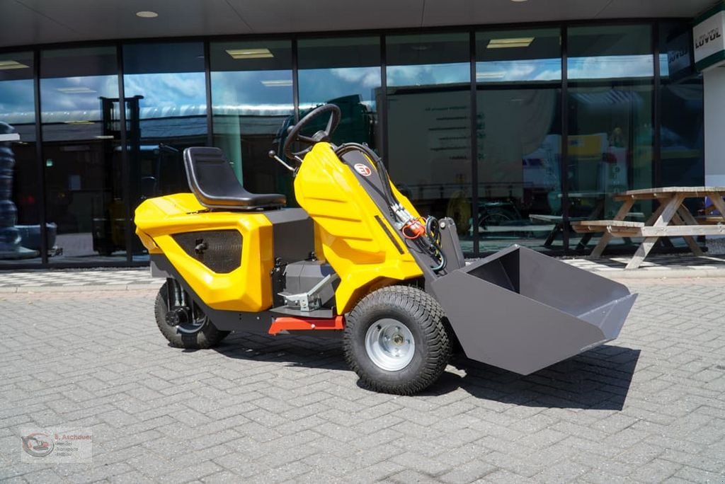 Hoflader of the type Eurotrac W3, Neumaschine in Dimbach (Picture 1)