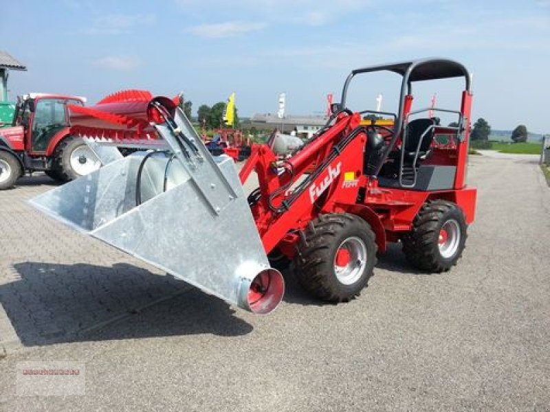 Hoflader Türe ait Fuchs Einfütterschaufel mit Schnecke und Fräse 150cm, Gebrauchtmaschine içinde Tarsdorf (resim 1)