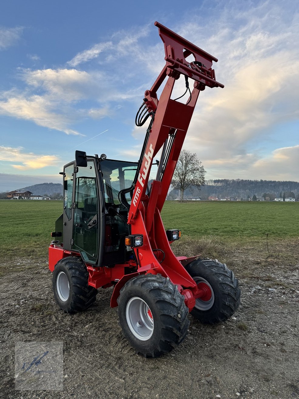 Hoflader des Typs Fuchs F 1130, Neumaschine in Bruckmühl (Bild 8)