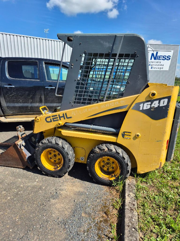 Hoflader tipa Gehl 1640, Gebrauchtmaschine u MORHANGE (Slika 1)