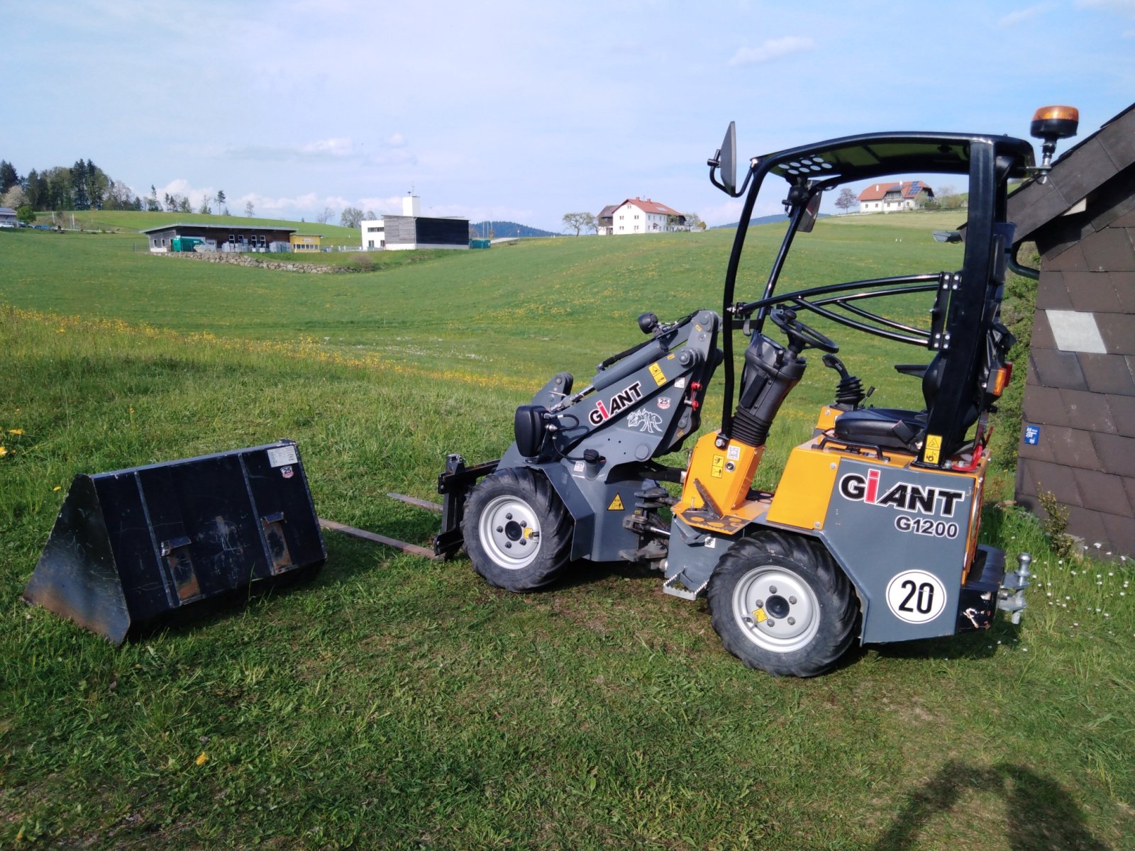 Hoflader a típus GiANT 1200g, Gebrauchtmaschine ekkor: Neustift im Mühlkreis (Kép 1)