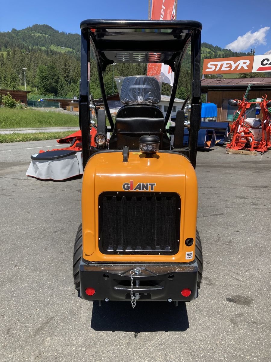 Hoflader tipa GiANT 1500, Neumaschine u Reith bei Kitzbühel (Slika 8)