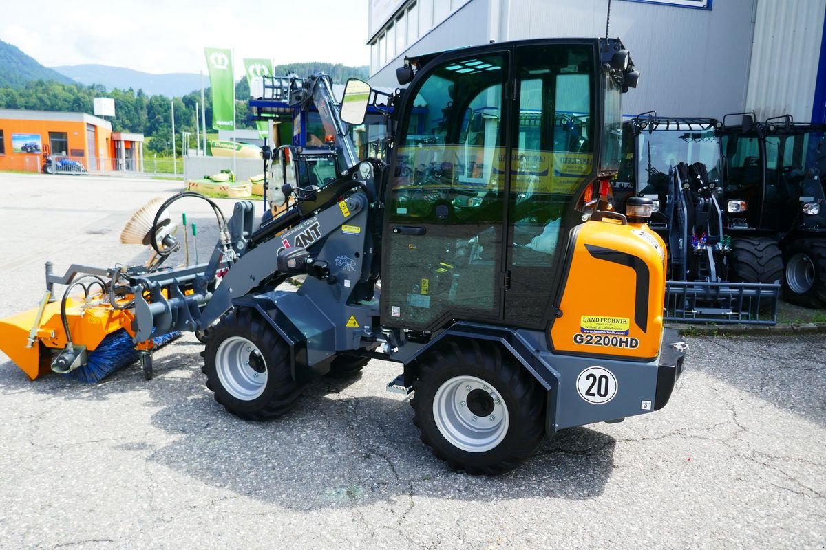 Hoflader του τύπου GiANT G 2200 HD + Kehrmaschine, Gebrauchtmaschine σε Villach (Φωτογραφία 7)