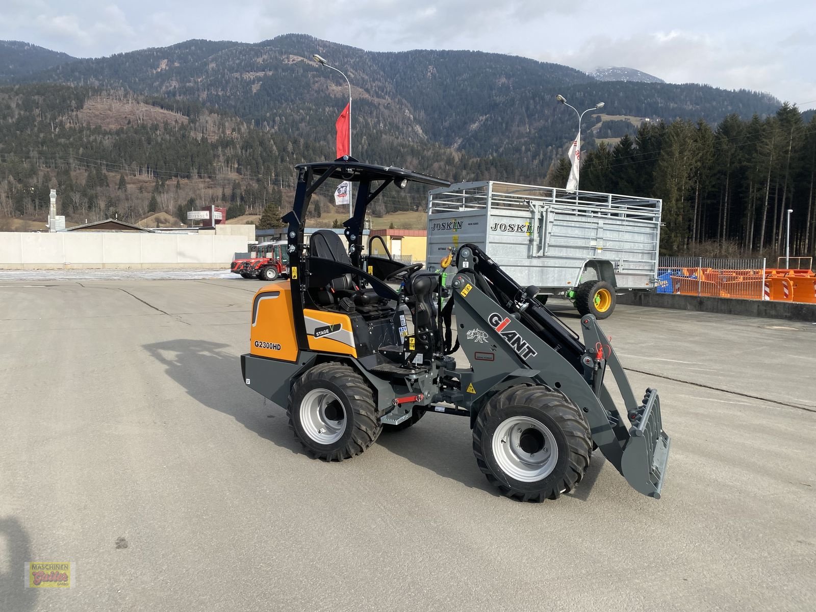 Hoflader типа GiANT G 2300 HD mit abklappbarem Fahrerschutzdach, Neumaschine в Kötschach (Фотография 31)