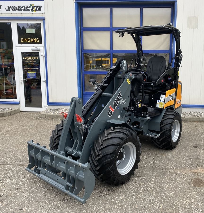 Hoflader a típus GiANT G 2300 HD, Gebrauchtmaschine ekkor: Villach (Kép 2)