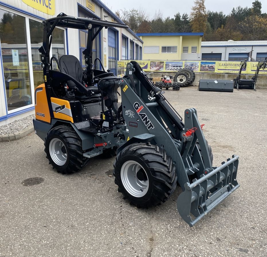 Hoflader tip GiANT G 2300 HD, Gebrauchtmaschine in Villach (Poză 3)