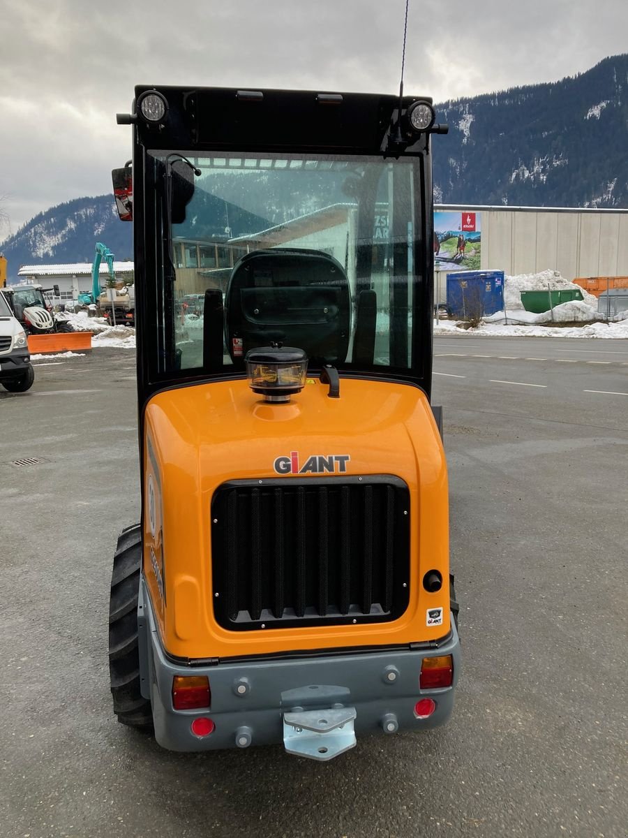 Hoflader del tipo GiANT G 2500 HD, Neumaschine In Reith bei Kitzbühel (Immagine 2)