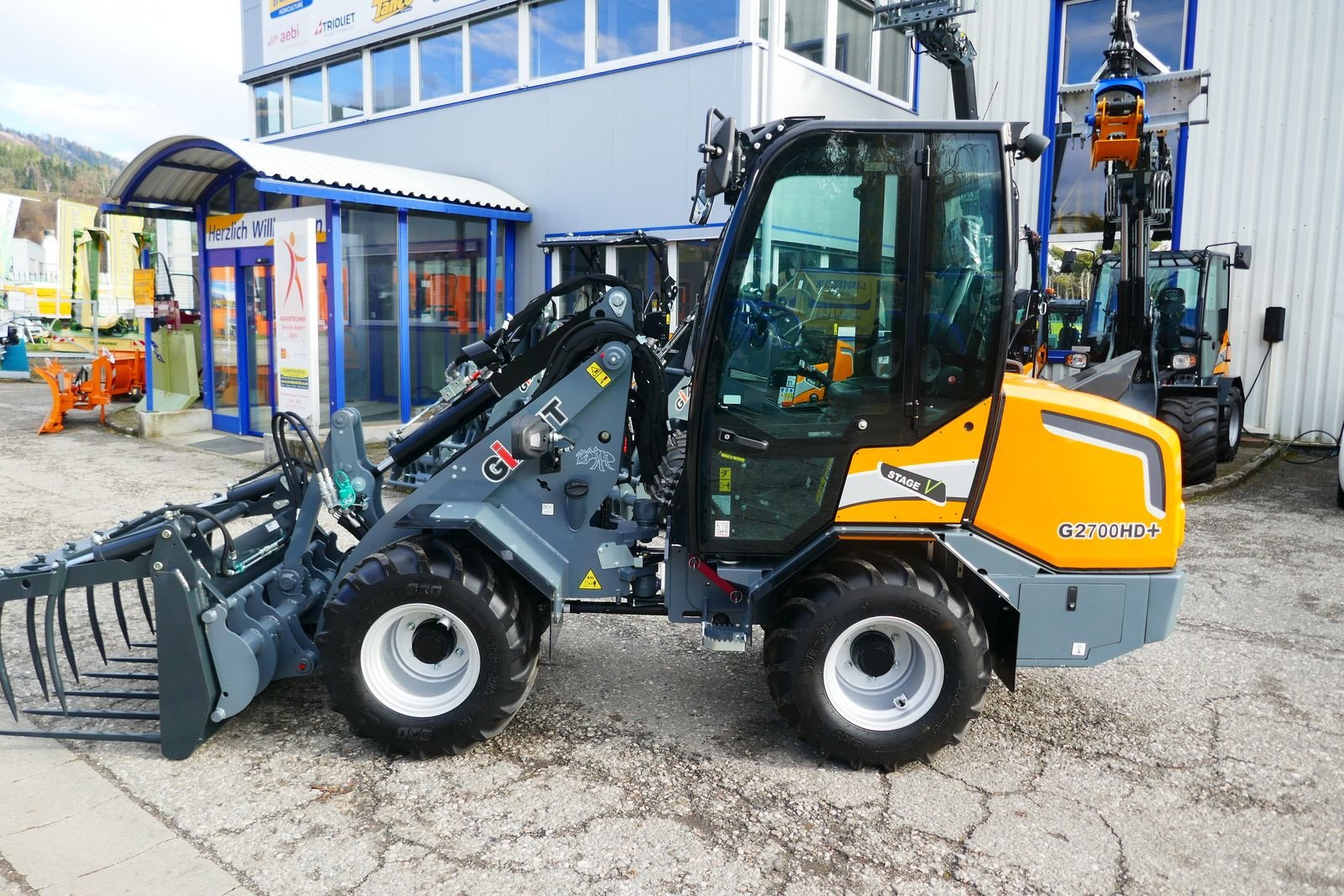 Hoflader Türe ait GiANT G 2700 HD, Gebrauchtmaschine içinde Villach (resim 16)