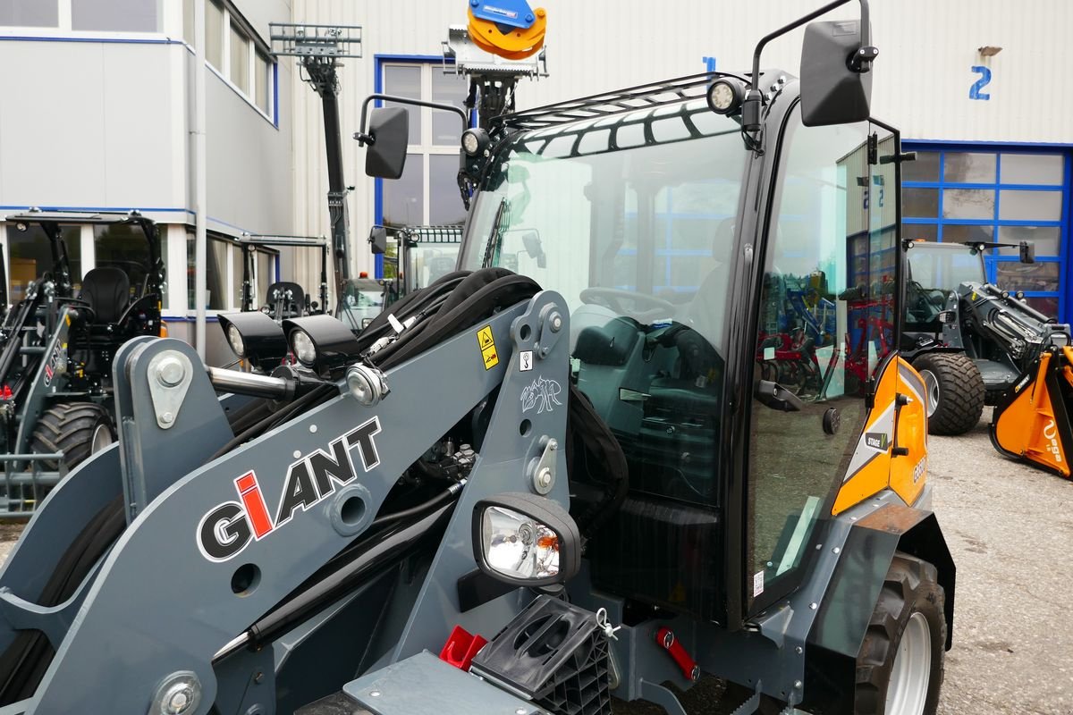 Hoflader Türe ait GiANT G 3500, Gebrauchtmaschine içinde Villach (resim 8)