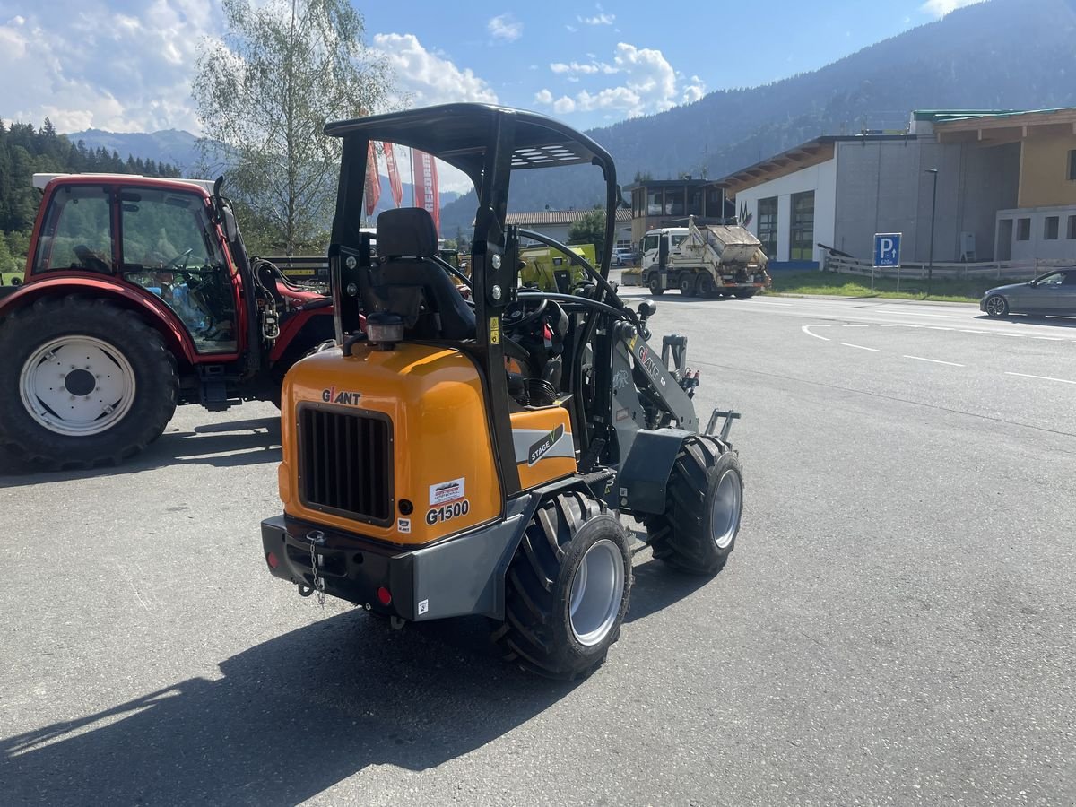 Hoflader des Typs GiANT G1500, Neumaschine in Reith bei Kitzbühel (Bild 4)