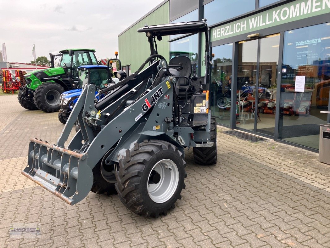 Hoflader typu GiANT G2700 HD, Gebrauchtmaschine w Aurich (Zdjęcie 3)