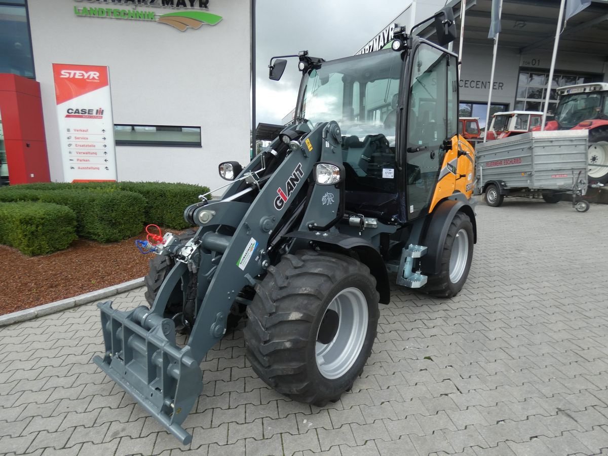 Hoflader typu GiANT G5000 Kabine, Neumaschine w Schlitters (Zdjęcie 2)