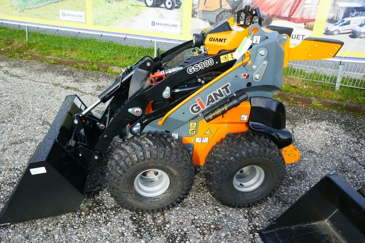 Hoflader des Typs GiANT GS 900 D oder GS 950 T, Gebrauchtmaschine in Villach (Bild 4)