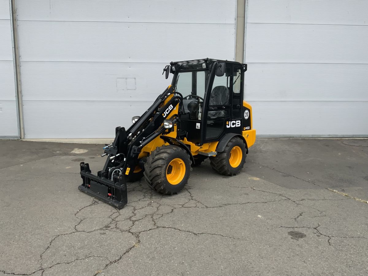 Hoflader of the type JCB 403 Agri, Vorführmaschine in Bad Gleichenberg (Picture 2)