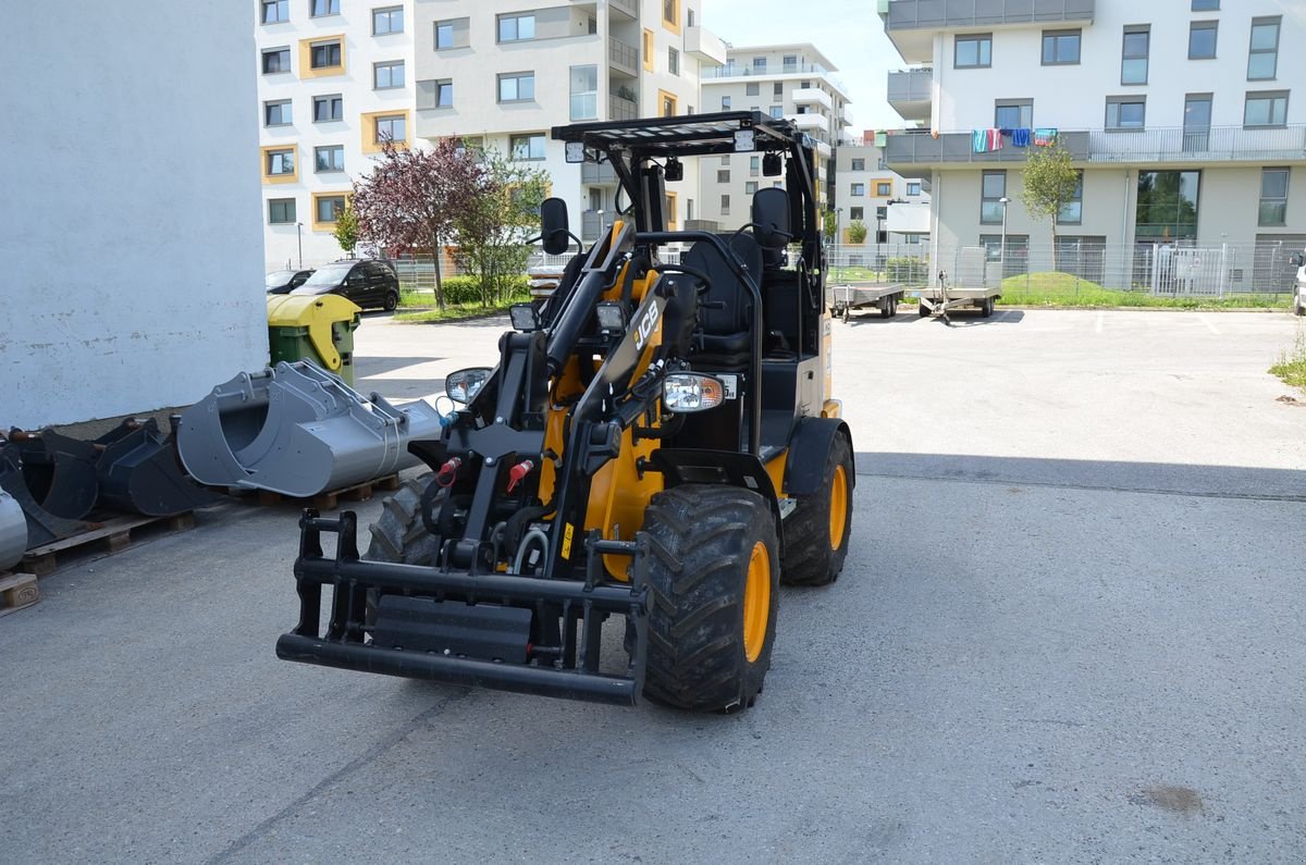 Hoflader typu JCB 403 E, Neumaschine v Wien (Obrázok 8)