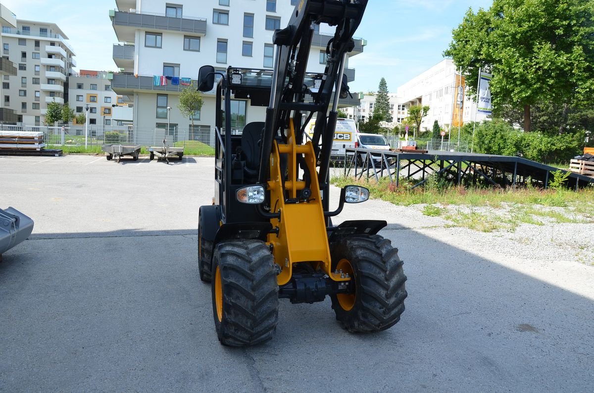 Hoflader van het type JCB 403 E, Neumaschine in Wien (Foto 4)