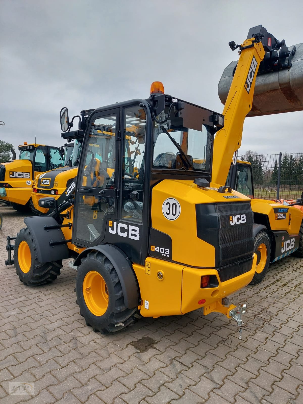 Hoflader Türe ait JCB 403 Plus 50PS Kabine Vollausr., Neumaschine içinde Pegnitz (resim 3)