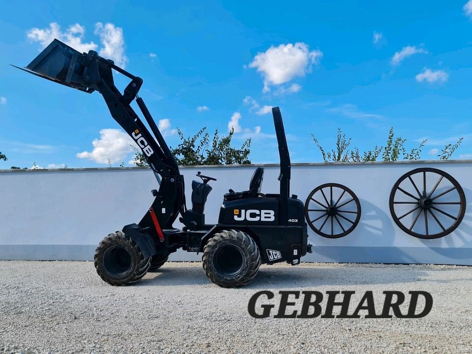 Hoflader des Typs JCB 403 Radlader Hoflader mit Schaufel Paletten- Gabel, Gebrauchtmaschine in Großschönbrunn (Bild 3)