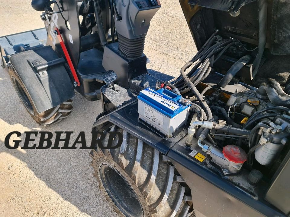 Hoflader от тип JCB 403 Radlader Hoflader mit Schaufel Paletten- Gabel, Gebrauchtmaschine в Großschönbrunn (Снимка 10)