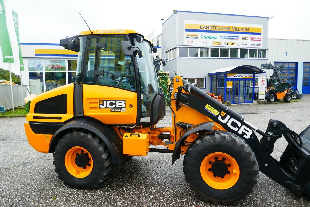 Hoflader Türe ait JCB 409 Agri, Gebrauchtmaschine içinde Villach (resim 1)