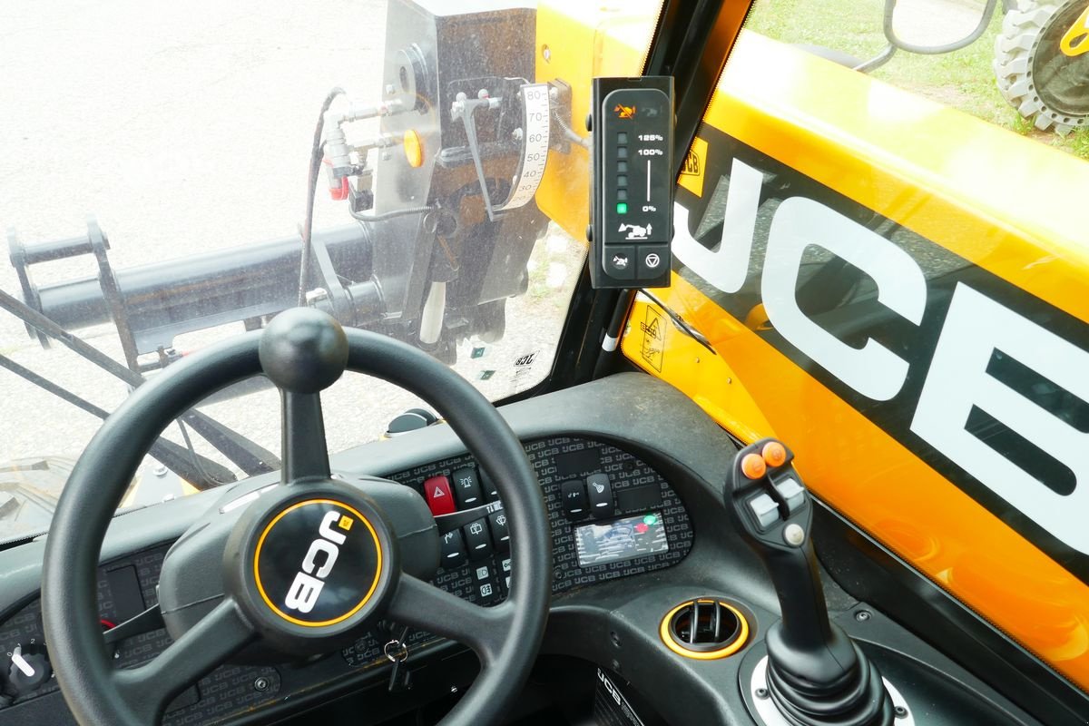 Hoflader du type JCB 514-40, Gebrauchtmaschine en Villach (Photo 15)