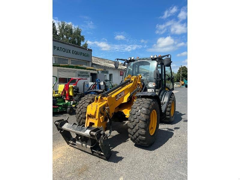 Hoflader del tipo JCB TM 320S, Gebrauchtmaschine en Wargnies Le Grand (Imagen 1)