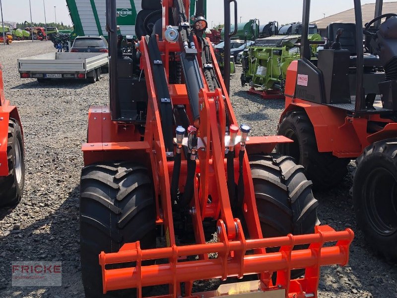 Hoflader van het type Kaweco KW25-27, Neumaschine in Bockel - Gyhum (Foto 1)