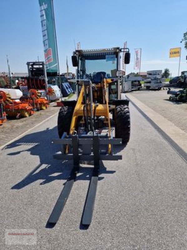 Hoflader Türe ait Liebherr L 506 Compact Speeder Aktion Hausmesse 26-27 Okt, Gebrauchtmaschine içinde Tarsdorf (resim 5)