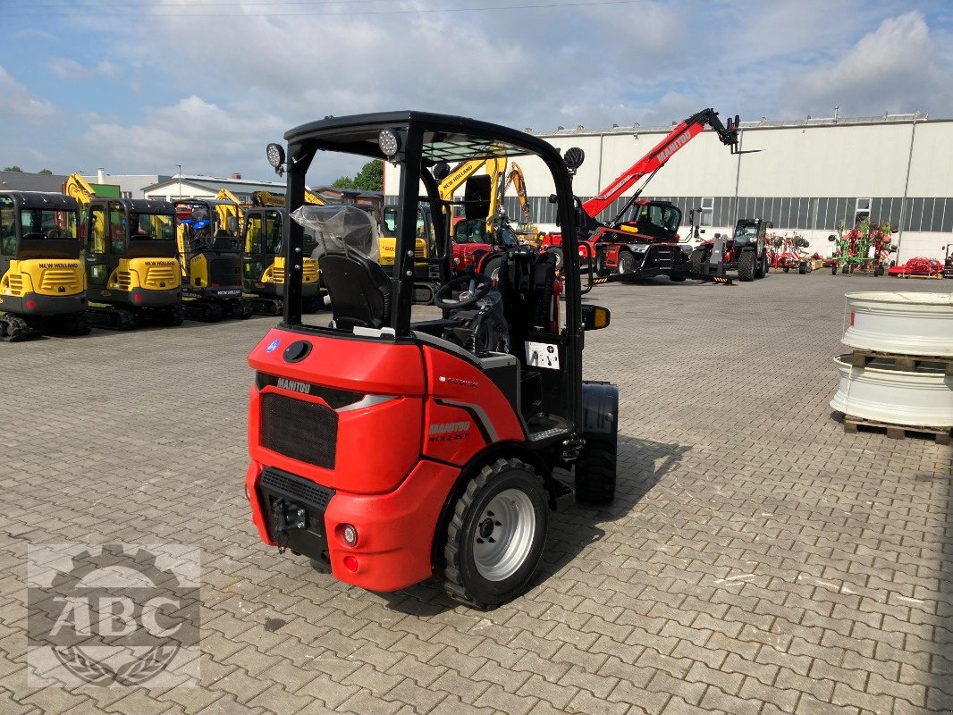 Hoflader van het type Manitou MLA 2-25 H, Neumaschine in Aurich-Sandhorst (Foto 3)