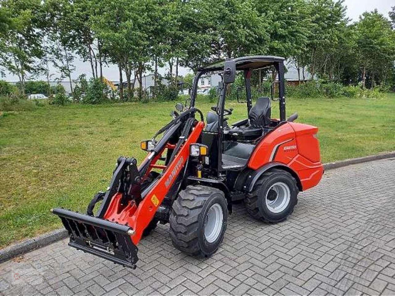 Hoflader Türe ait Manitou MLA 4-50 H, Neumaschine içinde Oyten (resim 3)