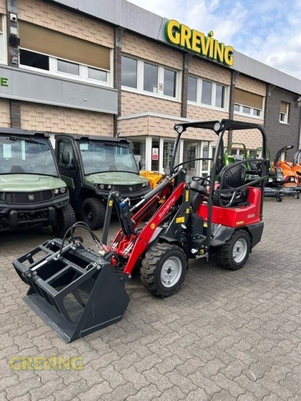 Hoflader van het type Schäffer 1622, Neumaschine in Wesseling-Berzdorf (Foto 1)