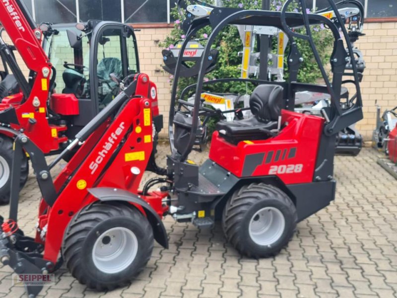 Hoflader van het type Schäffer 2028 ROPS FAHRERSCHUTZDACH, Neumaschine in Groß-Umstadt (Foto 1)