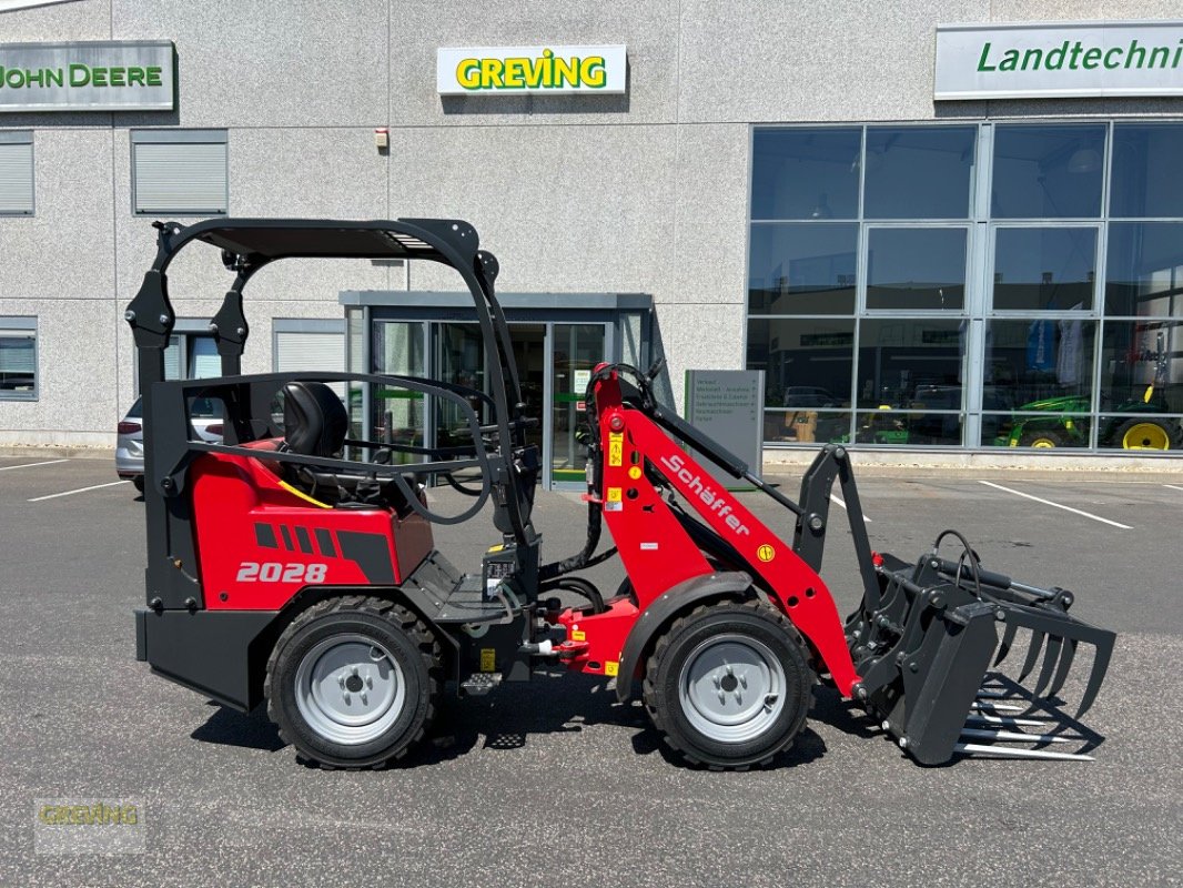 Hoflader van het type Schäffer 2028, Neumaschine in Euskirchen (Foto 1)