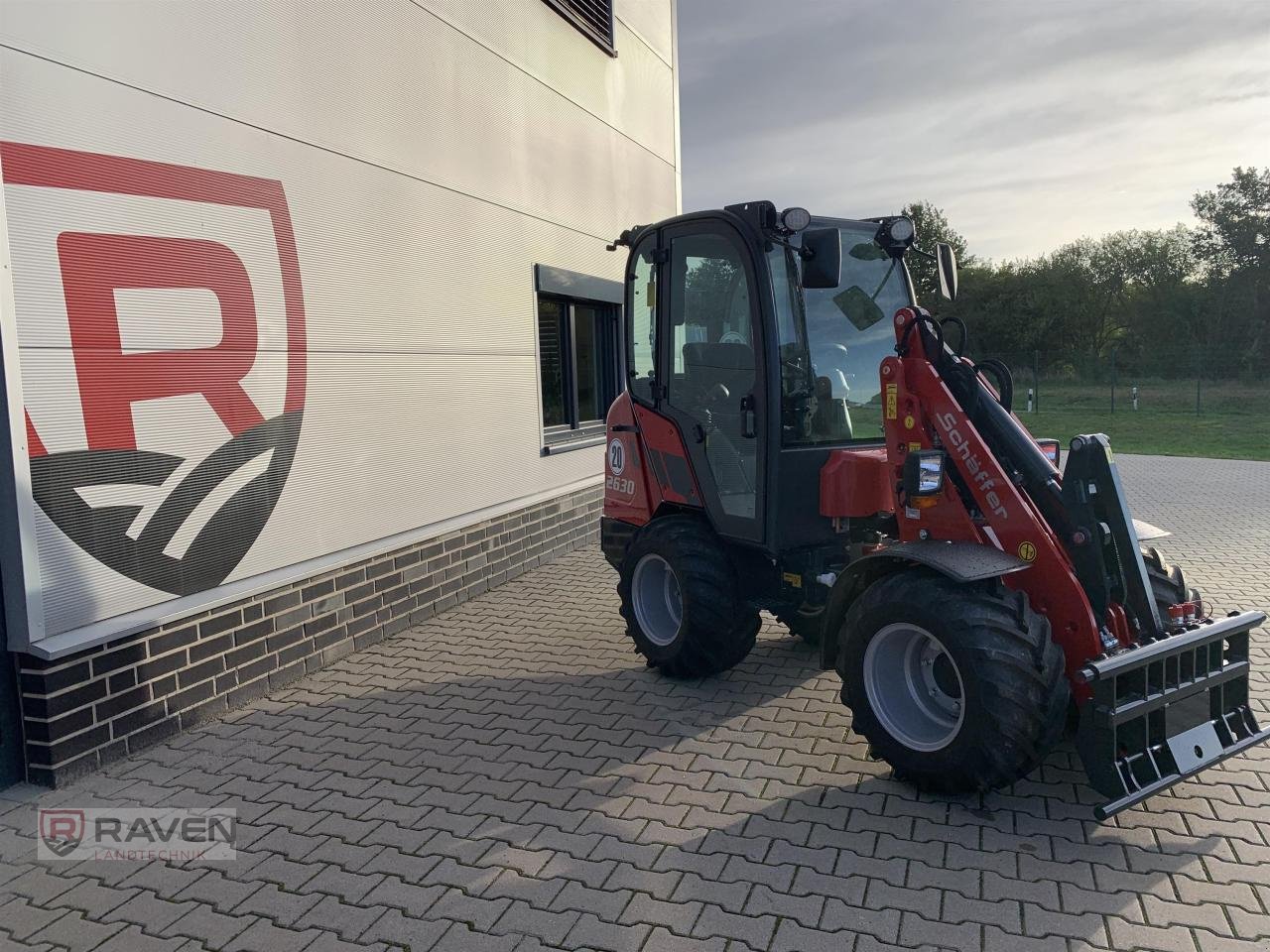 Hoflader van het type Schäffer 2630 Kabine, Neumaschine in Sulingen (Foto 3)