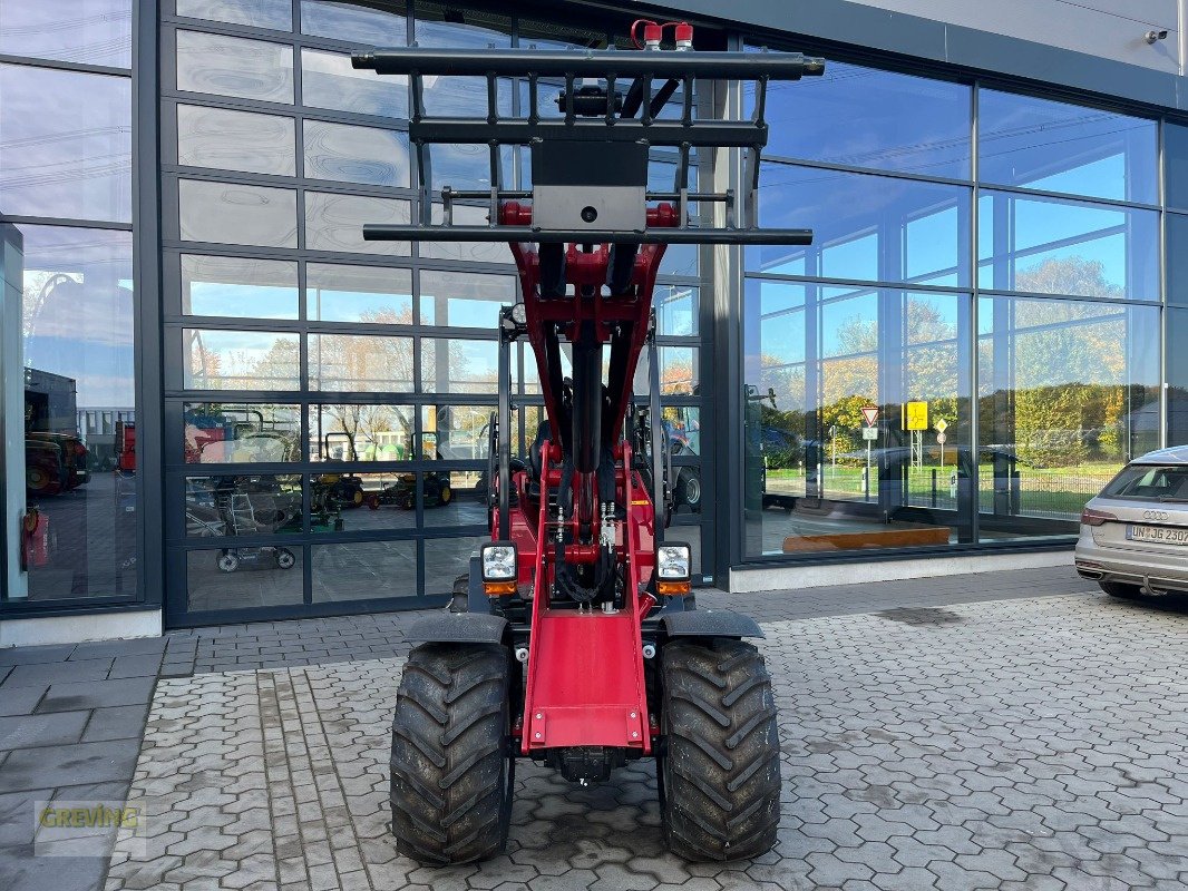 Hoflader van het type Schäffer 3630, Neumaschine in Heiden (Foto 2)