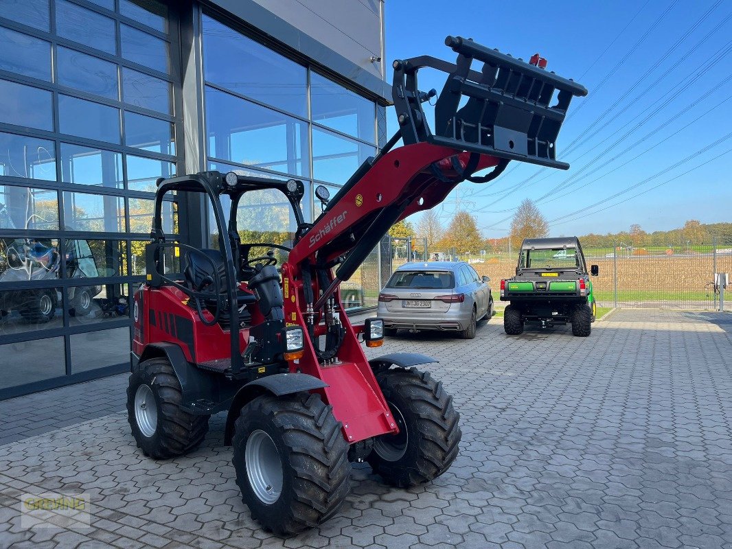 Hoflader van het type Schäffer 3630, Neumaschine in Heiden (Foto 3)