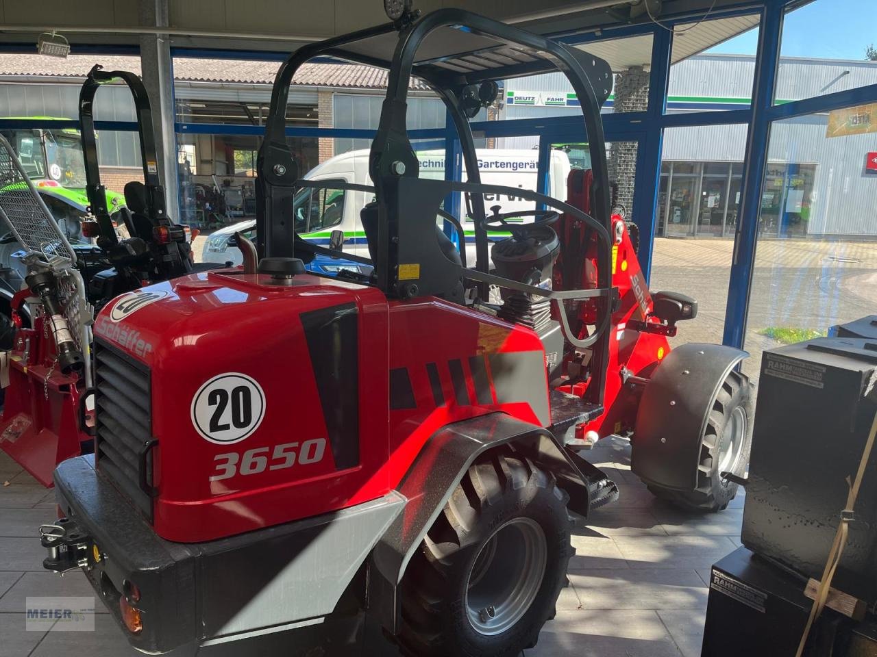 Hoflader van het type Schäffer 3650, Neumaschine in Delbrück (Foto 3)