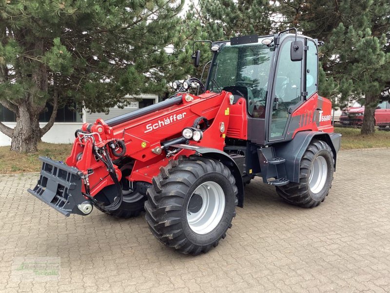 Hoflader del tipo Schäffer 6680 T, Neumaschine In Coppenbruegge