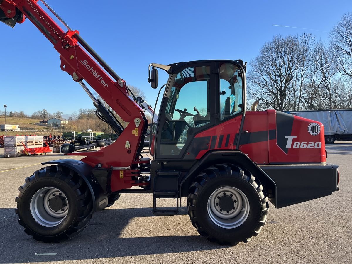 Hoflader van het type Schäffer 8620T, Neumaschine in Wallern (Foto 5)