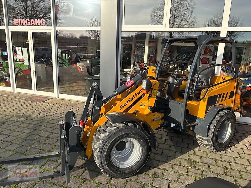 Hoflader tipa Schäffer S 2430 SLT, Neumaschine u Runkel-Ennerich (Slika 1)