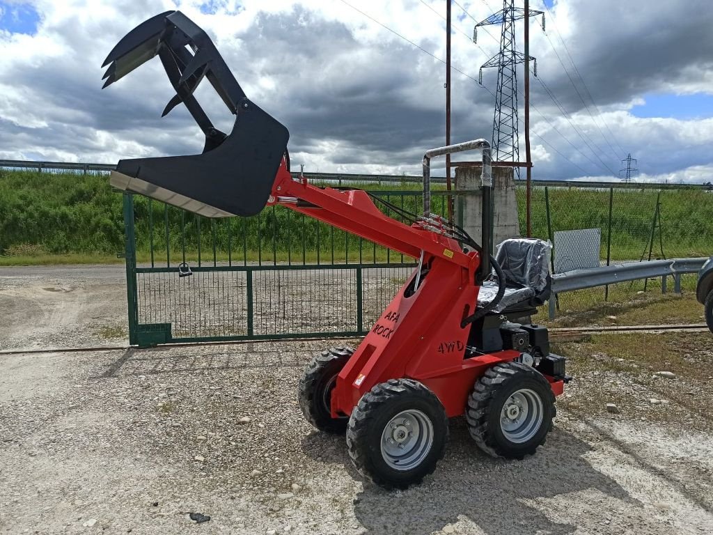 Hoflader del tipo Sonstige Valet de ferme  AFA ROCK 5 K Disponible, Gebrauchtmaschine In BEAUREPAIRE (Immagine 1)