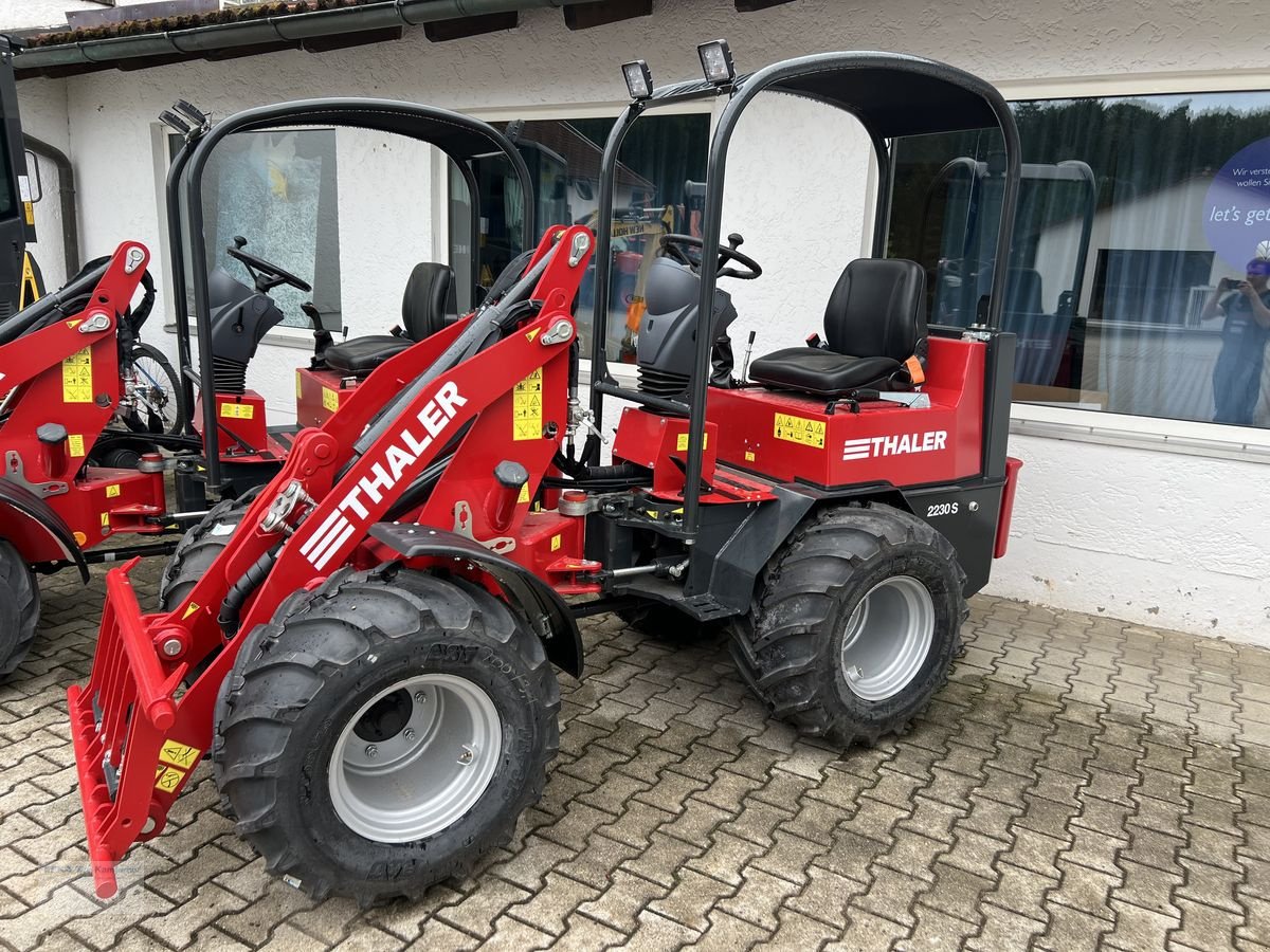 Hoflader van het type Thaler 2230 S, Neumaschine in Erlbach (Foto 1)