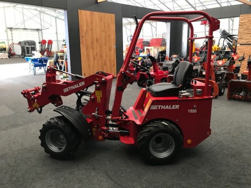 Hoflader del tipo Thaler Hoflader 1220 19PS 750kg Hubkraft, Neumaschine en Tamsweg (Imagen 9)