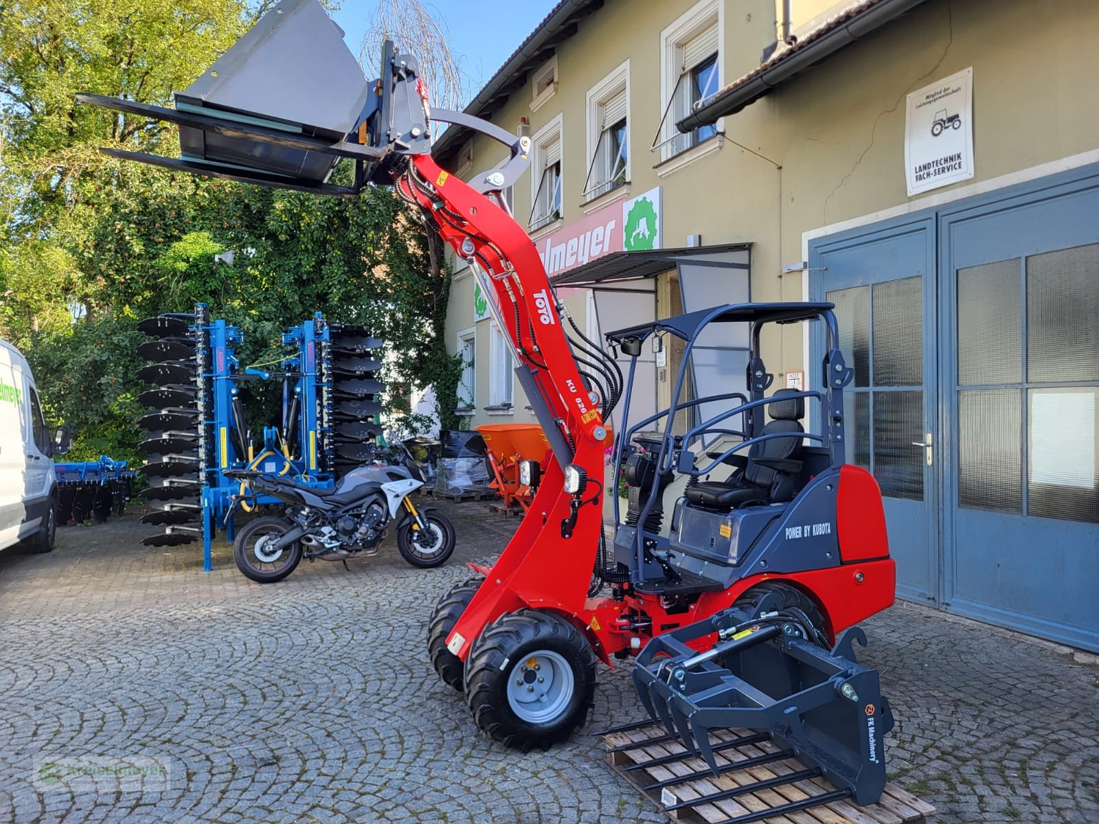 Hoflader del tipo Toyo KU 826-III Bügel Kubota Stage V + Werkzeug AKTION + Krokodilgebiss NEU, Neumaschine In Feuchtwangen (Immagine 11)