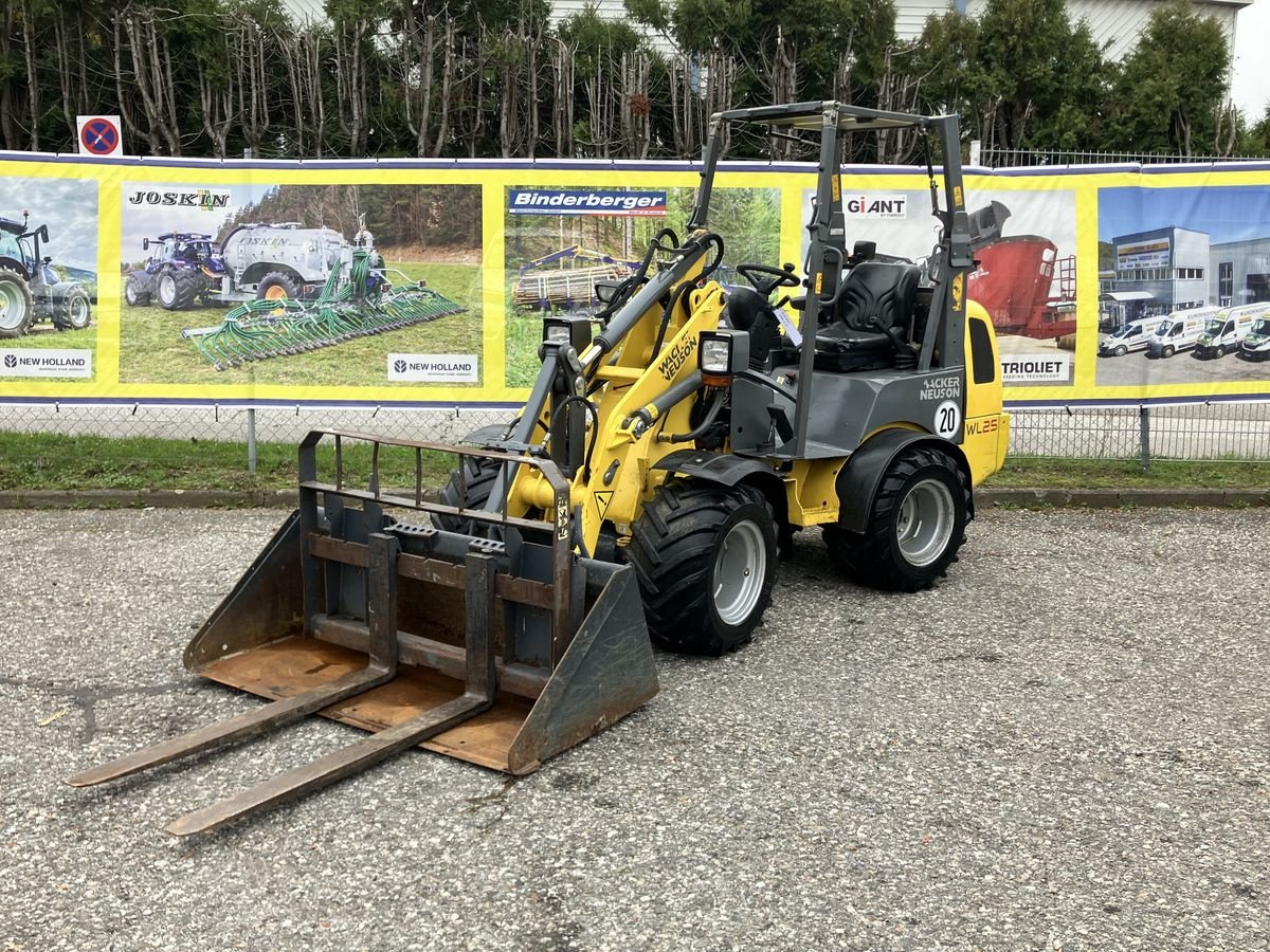 Hoflader Türe ait Wacker Neuson WL 25, Gebrauchtmaschine içinde Villach (resim 1)