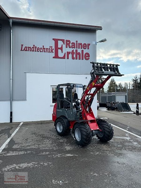 Hoflader of the type Weidemann  1160, Neumaschine in Erbach / Ulm (Picture 1)