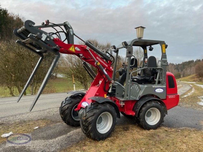 Hoflader of the type Weidemann  1280 CX, Neumaschine in Münzkirchen (Picture 1)