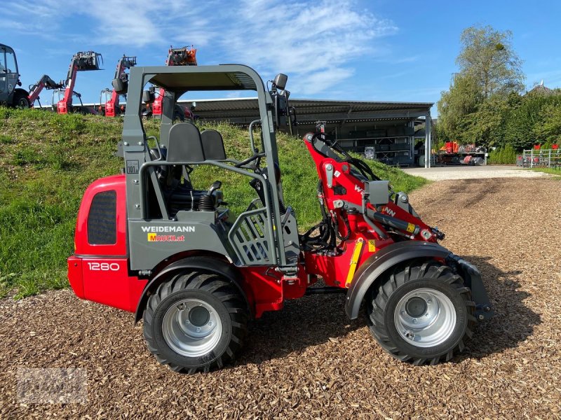 Hoflader des Typs Weidemann  1280 Hoftrac, Neumaschine in Burgkirchen (Bild 1)