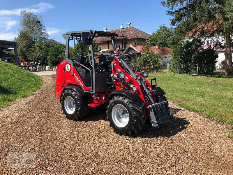 Hoflader van het type Weidemann  1390 Hoflader, Neumaschine in Burgkirchen (Foto 1)