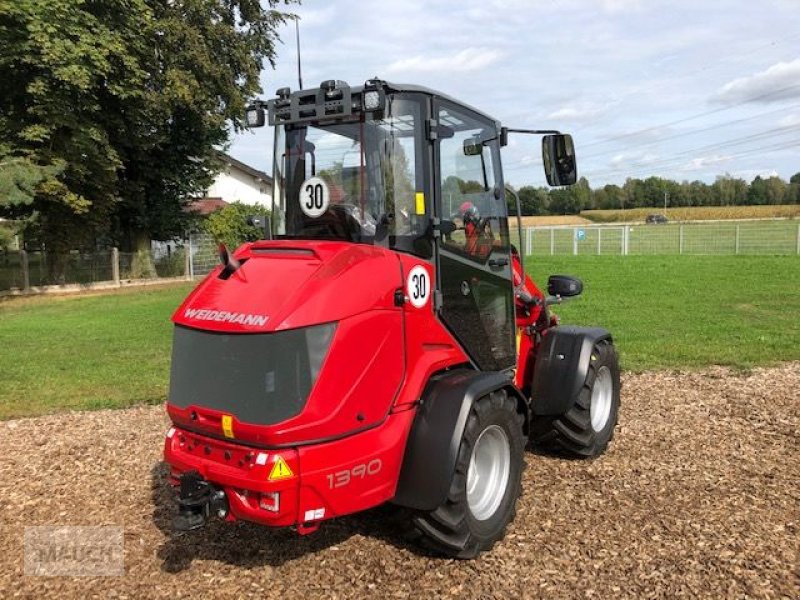 Hoflader van het type Weidemann  1390 Hoftrac, Neumaschine in Burgkirchen (Foto 18)